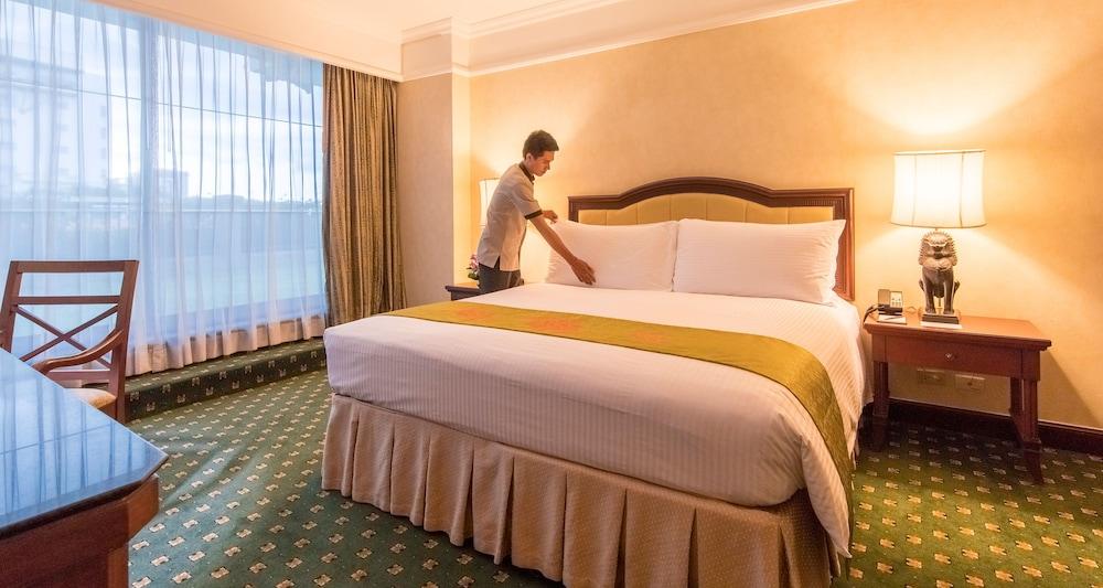 Intercontinental Phnom Penh Ξενοδοχείο Εξωτερικό φωτογραφία