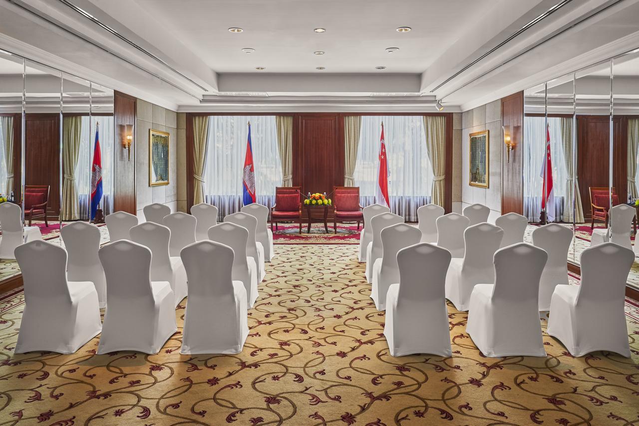 Intercontinental Phnom Penh Ξενοδοχείο Εξωτερικό φωτογραφία